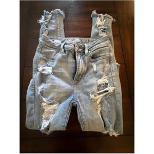 American eagle size 00 short- light wash